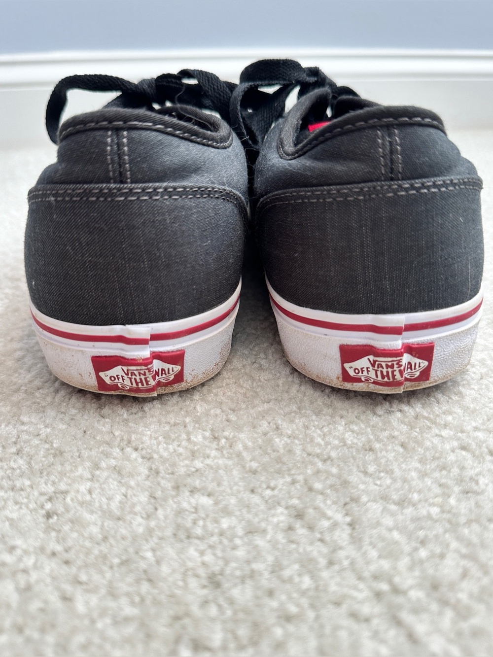 Vans Black Canvas Low-Top Lace-Up Sneakers with Red Accent - Picture 4 of 8